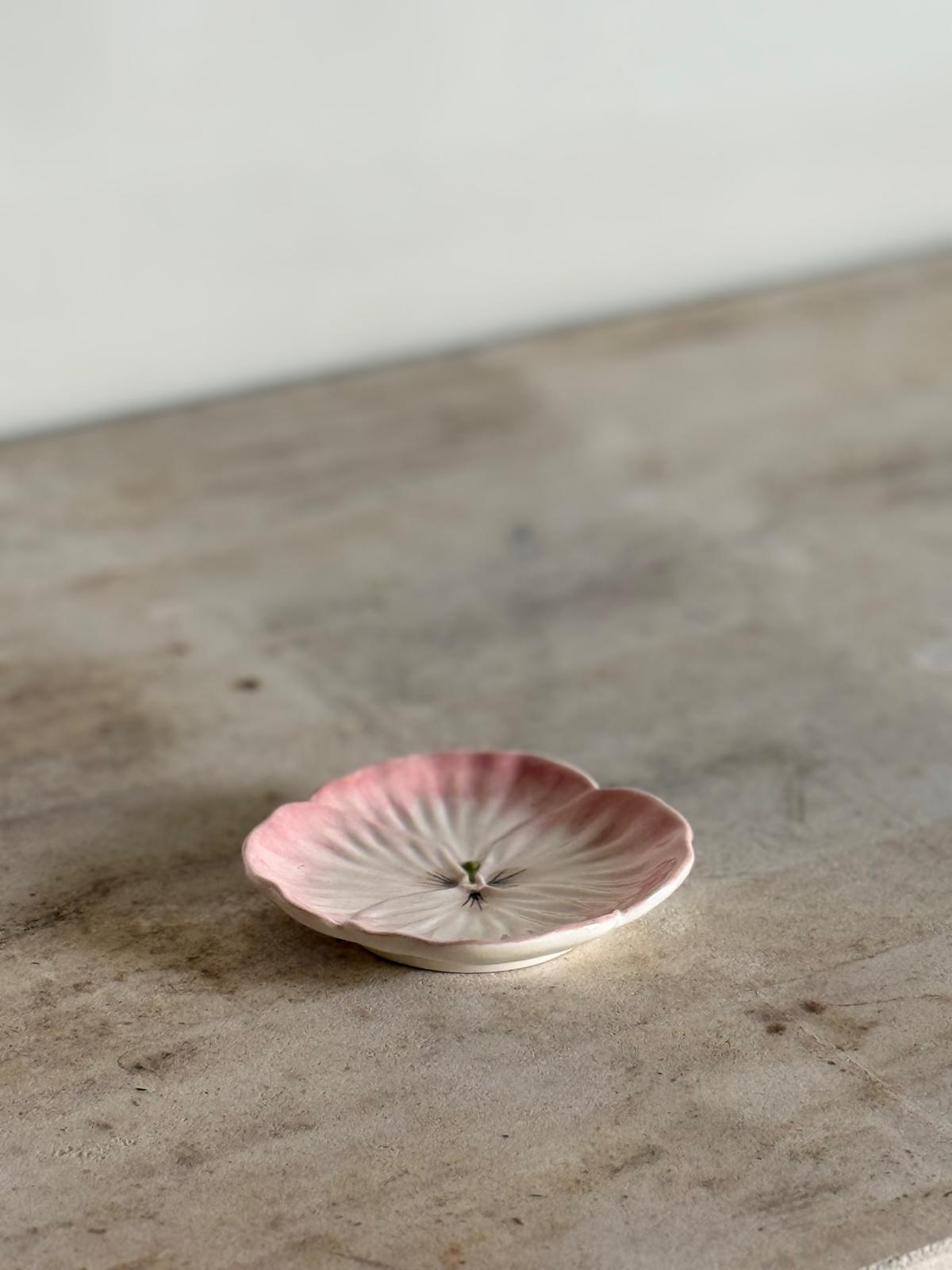 Litet penséfat rosa