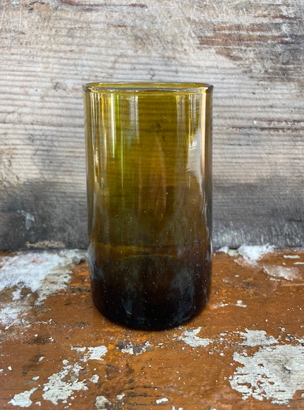 Brunt dricksglas i återvunnet glas utan kant  -L